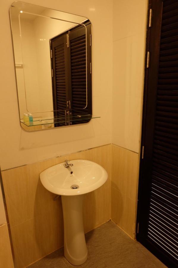 De Vine House Hotel Roi Et Eksteriør billede