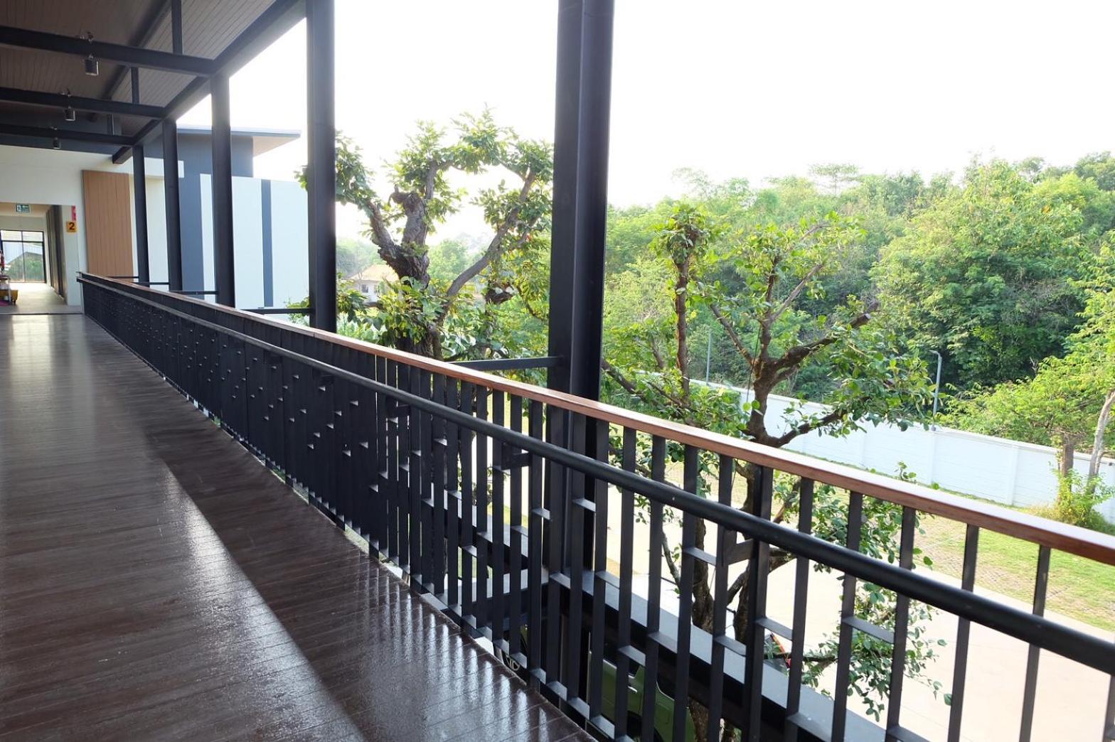 De Vine House Hotel Roi Et Eksteriør billede