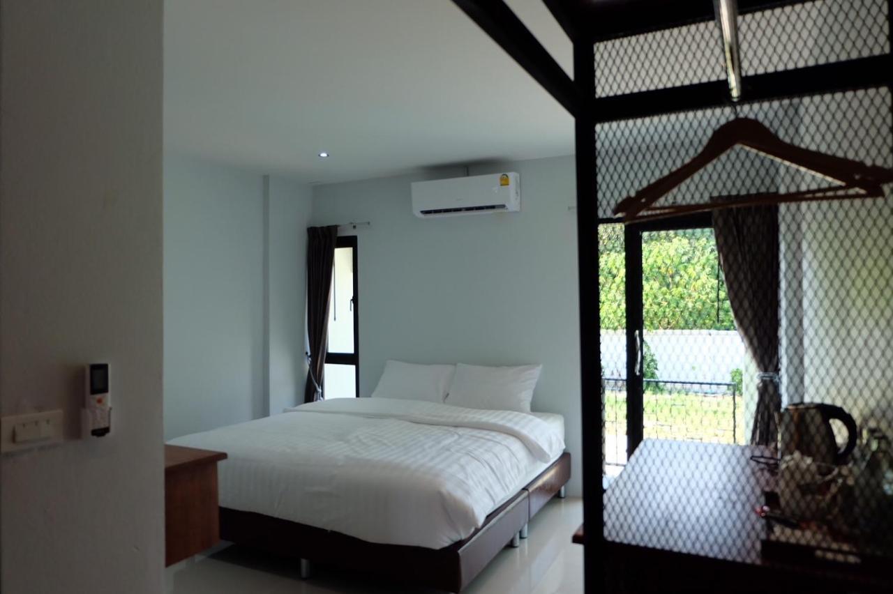 De Vine House Hotel Roi Et Eksteriør billede